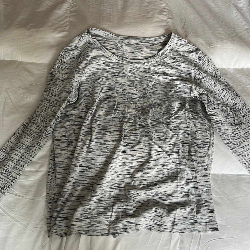 Lululemon white long sleeve top w/ open back (size 10)